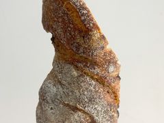 黑麦西梅榛子棒-天井·丑面包搭咖啡