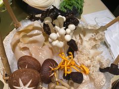 -余欢领鲜火锅(新街口店)