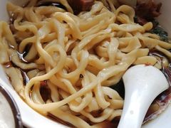 牛肉面-清真吴记门钉肉饼·喜多利