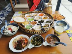 -包整·丝娃娃(一览甲秀楼风景店)