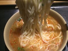 -亮亮面馆(经六路店)