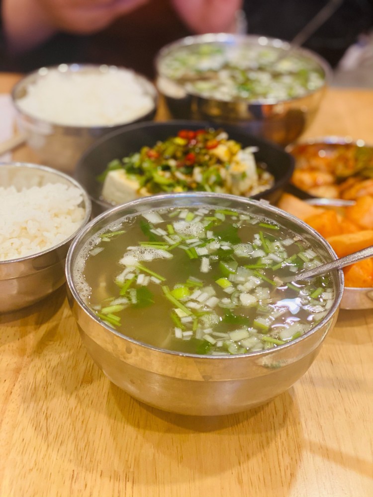 【穿秋裤】天气冷吃牛肉汤饭金家牛犁