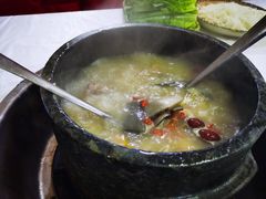 -鲁朗纳麦石锅鸡庄园