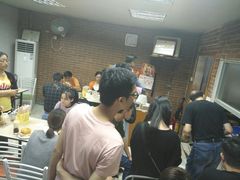 等位区-沙溪兄茶餐厅