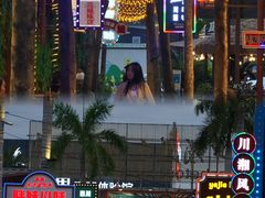 -三亚火车头万人海鲜广场