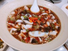 鲜椒水煮鱼-鹿港小镇(金虹桥国际中心店)