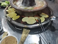 -小辣椒火盆烧烤(温泉南街店)