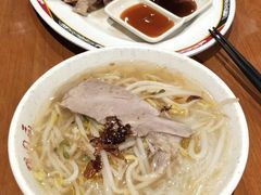 -六合夜市