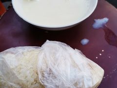 -云南大锅豆浆店