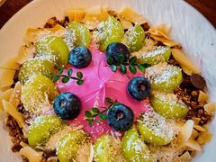 青提树莓红菜根酸奶碗-Blac+Blac(中海环宇荟店)