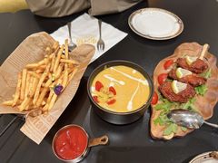 -也枫·小黄楼(南山路旗舰店)