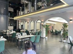 -何适山庄 ·可团建(水长城P2停车场店)