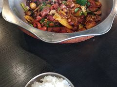 -愉肴麻辣香锅(中北镇店)