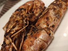 -上海滴水湖皇冠假日酒店