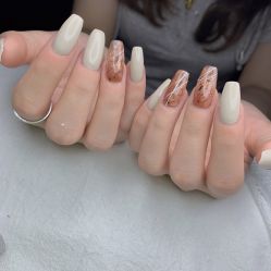 -诗韵坊美甲美睫