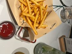 -静香HOUSE·全时段融合餐厅(七星欢乐颂店)