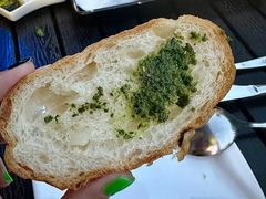 餐前面包蒜黄油-安妮意大利餐厅(世贸天阶店)