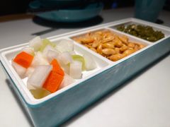 -荷塘秋月·本帮江浙菜(国权路店)