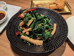 菠菜拌面筋-贯贯吉·清真餐厅(浙江中路店)