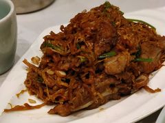 月牙骨炒酸菜-北李妈妈菜·海肠捞饭(高新万达店)