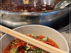 -肖肖酸萝卜鱼火锅(总店)