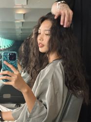 -十六番发型师事务所