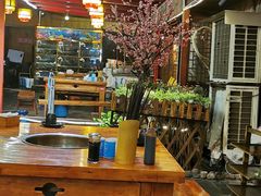 大堂-三道苗苗鱼·美蛙黄辣丁(八里店)