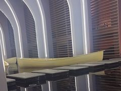 -涨巢·潮玩水疗局