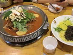 -喇喇排骨火锅·传统韩式脊骨汤(望京西园总店)