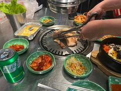 -欧巴炭烤肉오빠숯불구이(南京东路店)