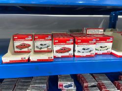 -逝水玩具折扣店