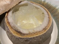 椰皇炖燕窝-岁粤Moon·湖景餐厅(月光码头店)