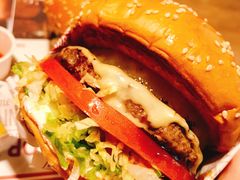 -The Habit Burger Grill 哈比特汉堡(复兴soho店)