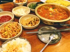 猪颈肉泡菜汤-金北顺大锅家(신사본점)