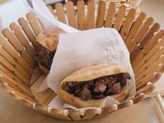 -闫家驴肉老店(华电一校店)