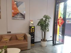 -七橙公寓(昌岗地铁站广州美术学院店)