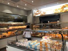 面包甜点陈列柜-爱维尔阳光蛋糕(汇金广场店)