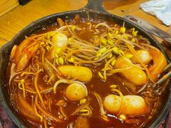 -喇喇排骨火锅·传统韩式脊骨汤(望京西园总店)
