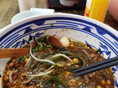 -胡大怪手工酸辣粉(安亭店)