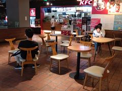 用餐区-肯德基(三元桥东店)