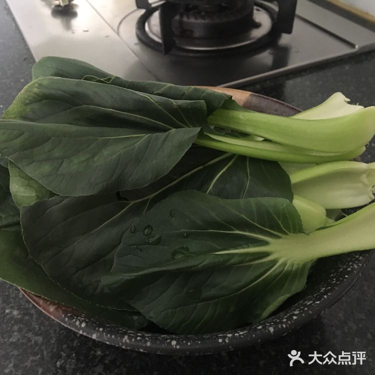午餐首选好吃美味的青菜面疙瘩