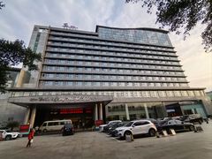 -桂林漓江大瀑布饭店