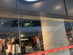 -耐克(恒隆广场店)