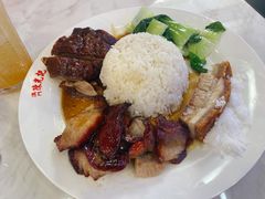 肥叉脆皮烧肉烧鸭三拼饭-澳门陈光记烧味饭店(万象城店)