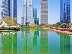 -陆家嘴中心绿地