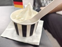 -JW德国冻酸奶Frozen Yogurt(龙湖成都滨江天街店)