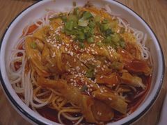 -小鱼小牛·鱼牛干锅·脆鱼火锅(世欧广场店)