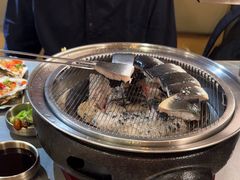 -围炉肉舍•炭烤活鳗•丹东海鲜烤肉(步行街店)