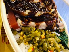 烧汁鸡腿饭-特派卷·老北京烤鸭卷(合生汇购物中心店)