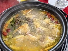 -花苑美食横琴生蚝火锅(拱北粤华路店)